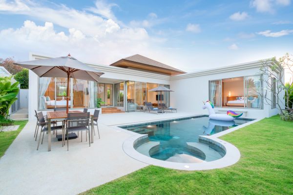 Cost of Pool Deck Pouring in Morgan Hill