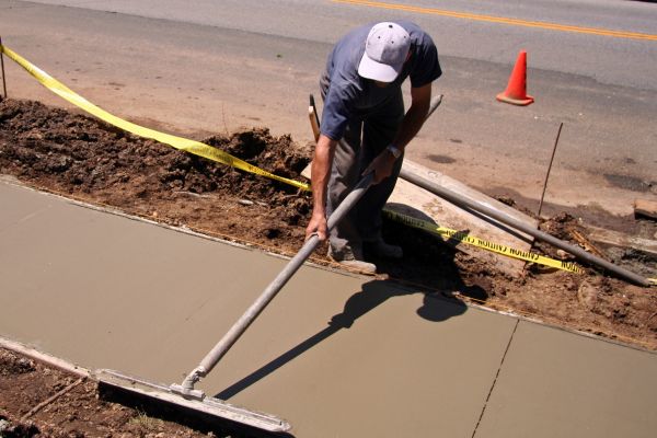Cost of Sidewalk Pouring in Morgan Hill